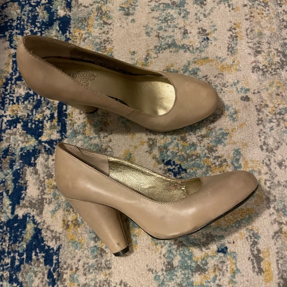 Beige heels.  3”.